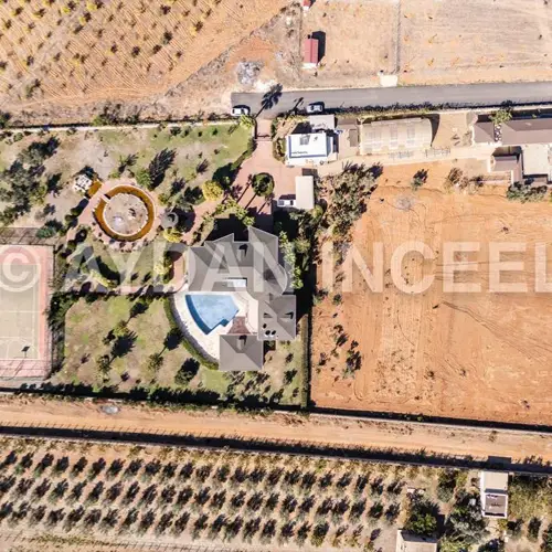 Satılık Villa ve 12,5 Dönüm Arsa